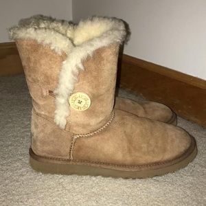Authentic Ugg Bailey Button